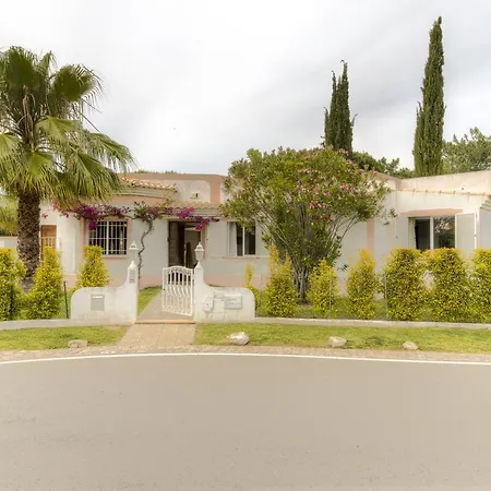 בית נופש Old Village